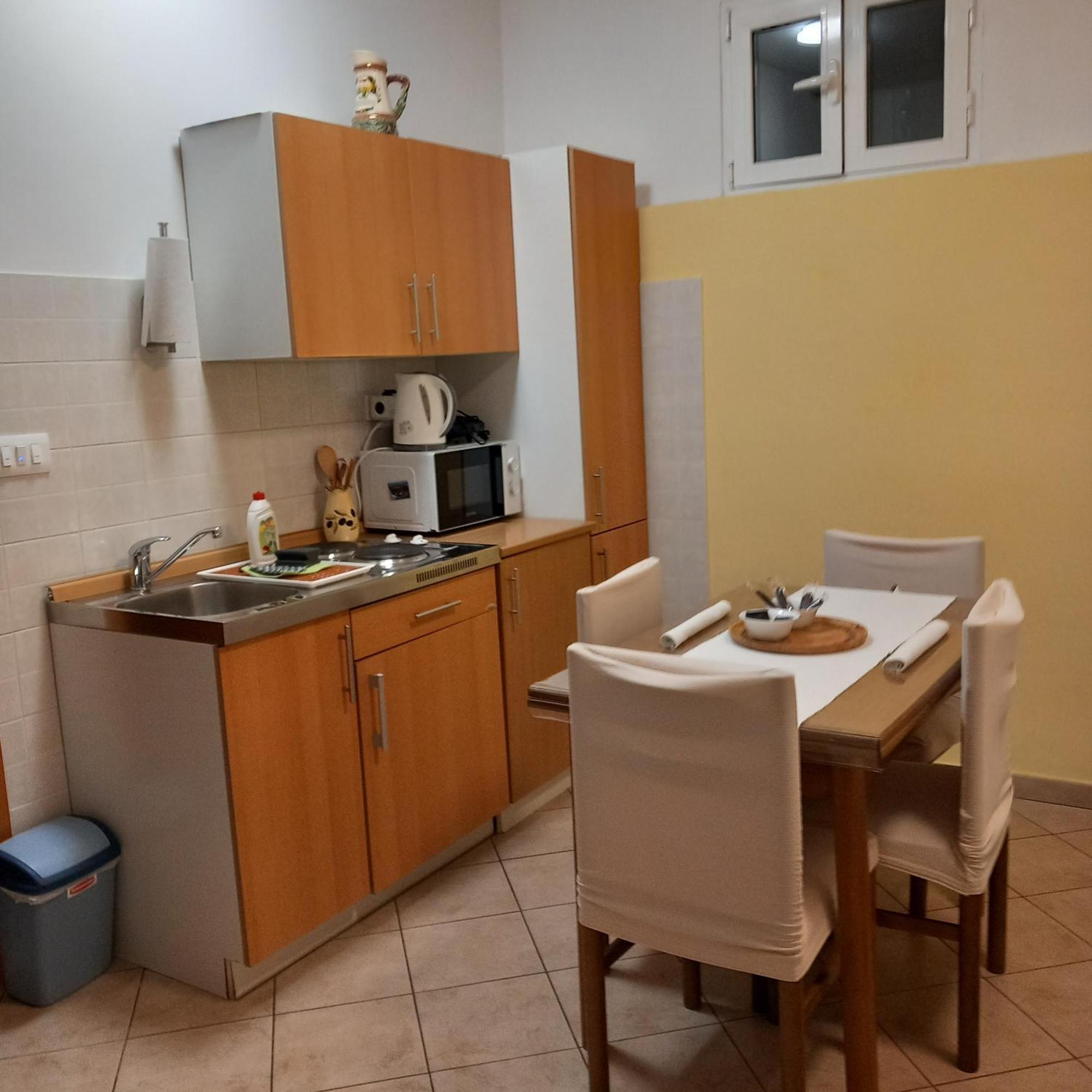 Apartmani Bozic-אומיסאליי מראה חיצוני תמונה