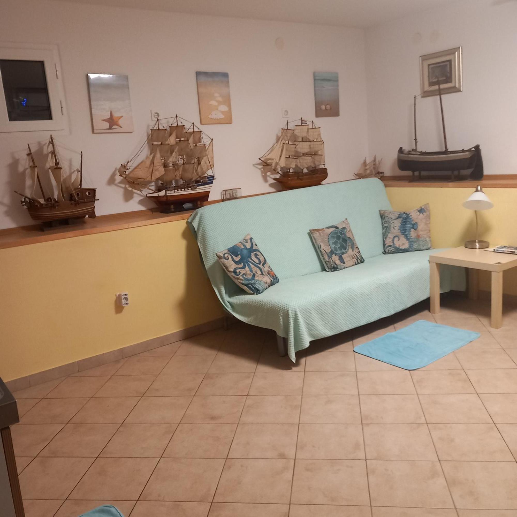 Apartmani Bozic-אומיסאליי מראה חיצוני תמונה