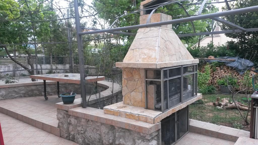 Apartmani Bozic-אומיסאליי מראה חיצוני תמונה